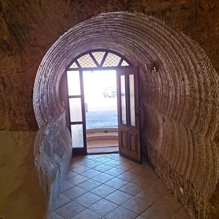 Underwood Court Fresh Dugout- Hosted By Coober Pedy Accommodations Экстерьер фото