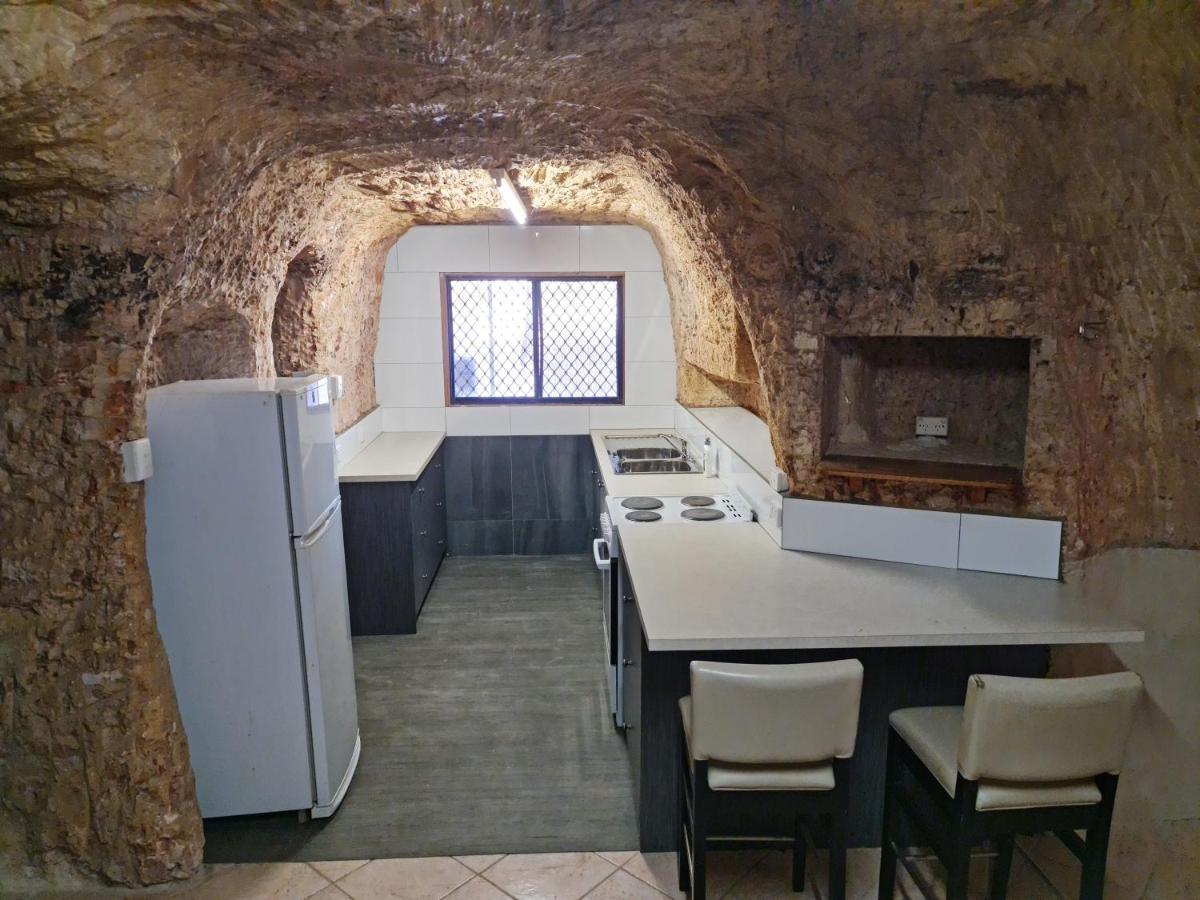 Underwood Court Fresh Dugout- Hosted By Coober Pedy Accommodations Экстерьер фото