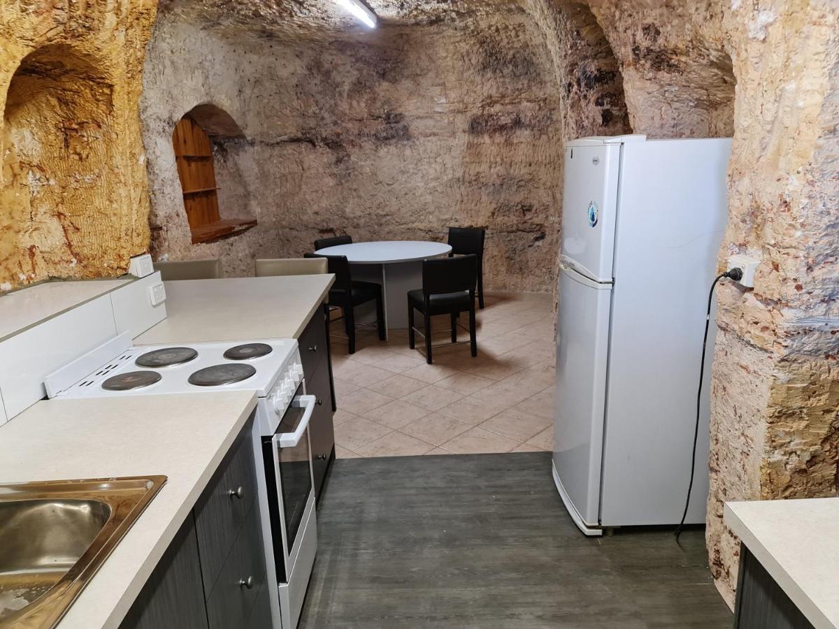 Underwood Court Fresh Dugout- Hosted By Coober Pedy Accommodations Экстерьер фото