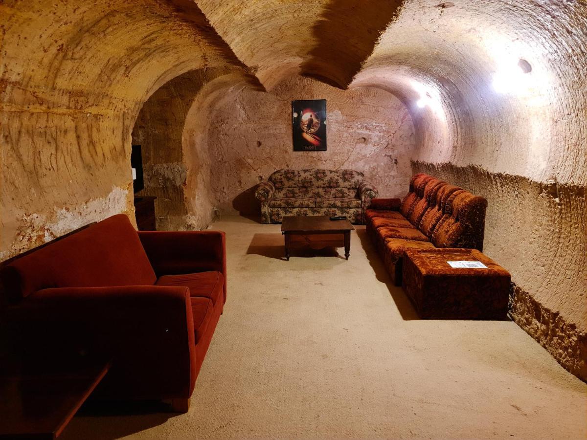 Underwood Court Fresh Dugout- Hosted By Coober Pedy Accommodations Экстерьер фото